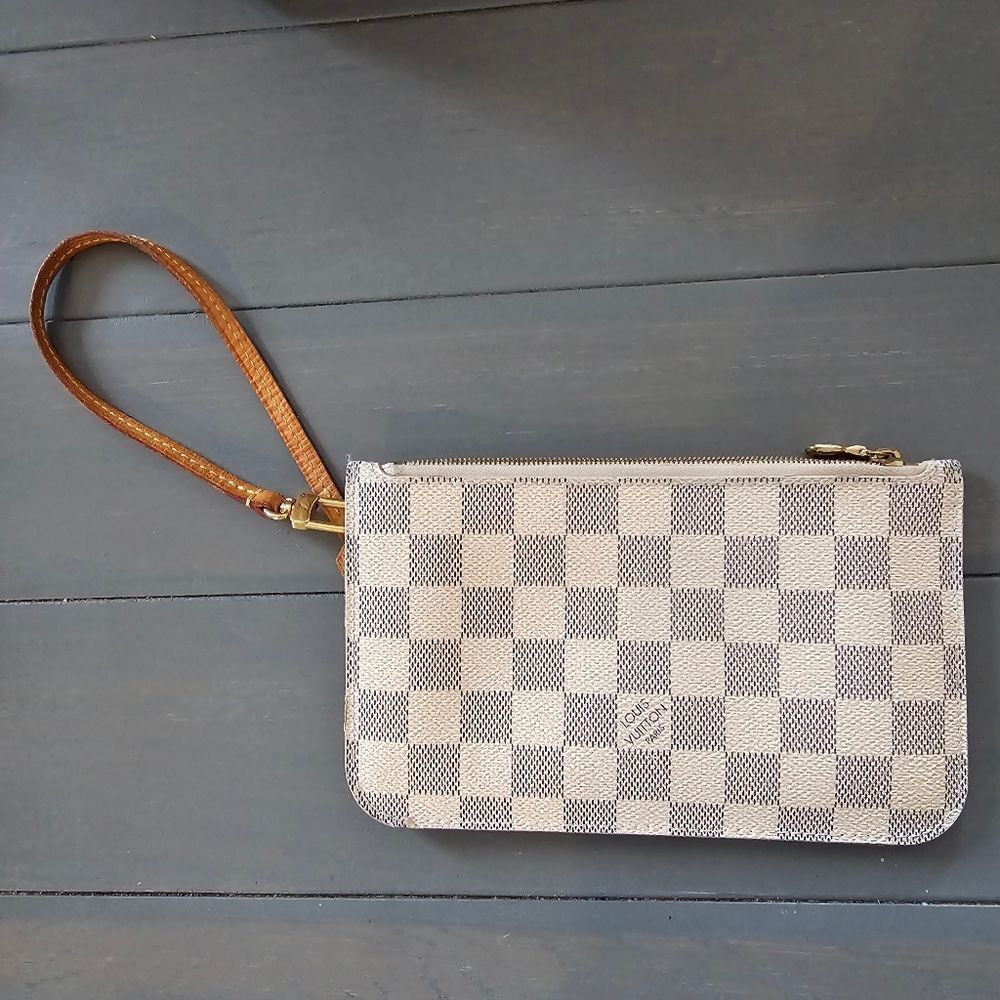 Louis Vuitton leather Neverfull Pochette Damier Azur Small clutch Wristlet - Picture 4 of 16